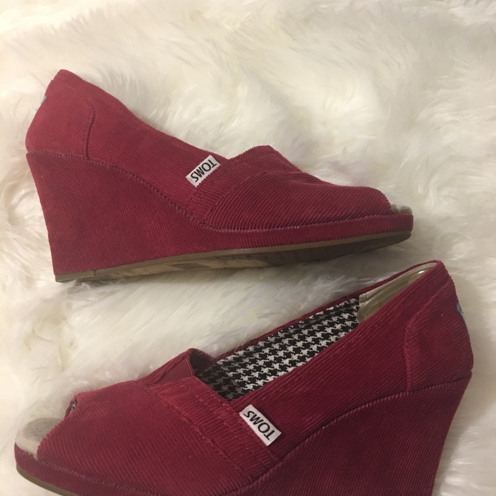 Toms corduroy wedges mauve size 8